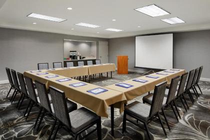 Hilton Garden Inn Cincinnati Northeast - image 5