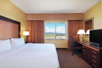 Embassy Suites Loveland Hotel Spa & Conference Center - image 4