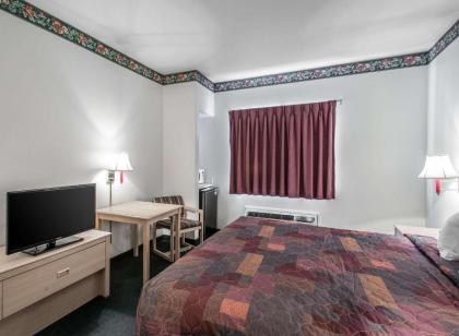 Rodeway Inn Loveland - image 8