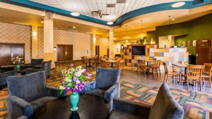 Best Western Plus Loveland Inn - image 13