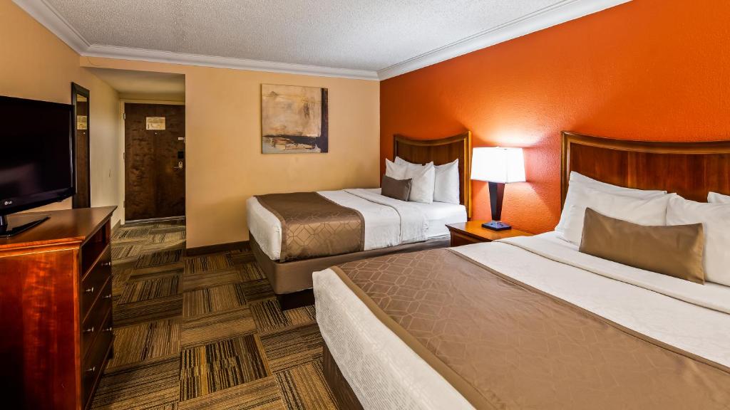 Best Western Plus Loveland Inn - image 3