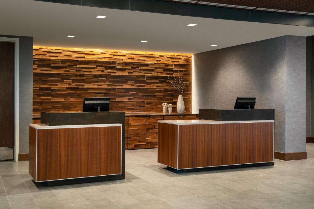 Courtyard by Marriott Loveland Fort Collins - image 2