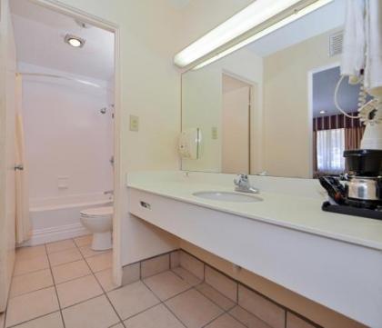 Americas Best Value Inn Lubbock East - image 3