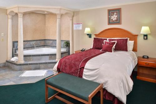 Americas Best Value Inn Lubbock East - image 4