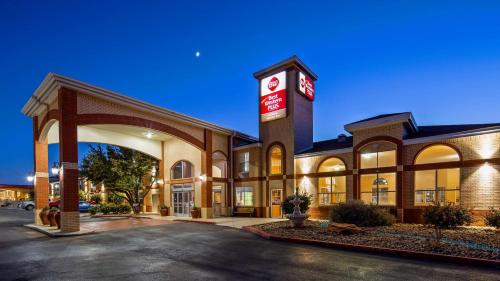 Best Western Plus Lubbock Windsor Inn - main image