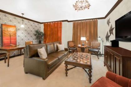 Hawthorn Suites by Wyndham Lubbock - image 4