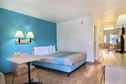 Motel 6-Lubbock TX - image 5