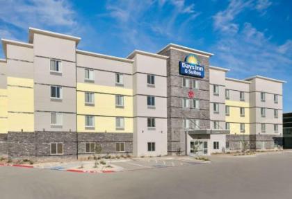 Days Inn & Suites By Wyndham Lubbock Medical Center