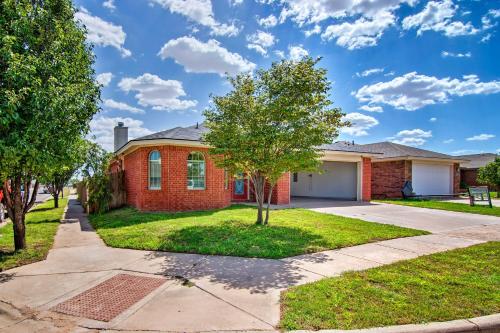 Pet-Friendly Lubbock Home with Yard - 6Mi to TTU - main image