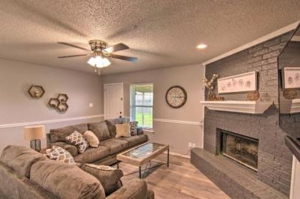 Lubbock Home with Backyard   6 mi to texas tech Texas