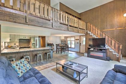 Pet-Friendly Ludington Retreat with Fire Pit!