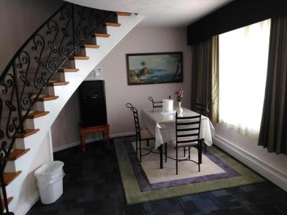 The Cardinal Inn - image 2