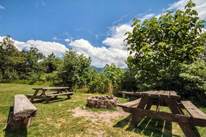 Sunridge Retreat - image 12