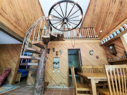 Mountain_Hideaway - image 3