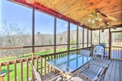 Garnerland in Luray Pet-Friendly Log Cabin with Porch - image 12