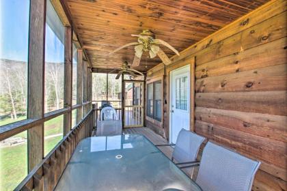 Garnerland in Luray Pet-Friendly Log Cabin with Porch - image 14