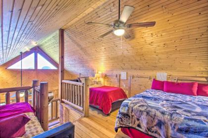Garnerland in Luray Pet-Friendly Log Cabin with Porch - image 9