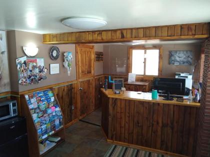 Townhouse Motel - image 15