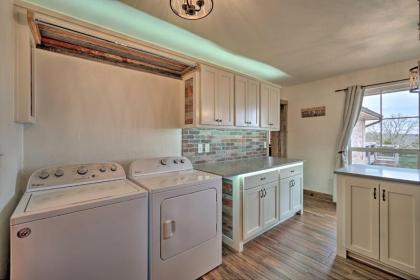 Luxury Home with Pool and Forest Vistas - 29 Mi to OKC! - image 9