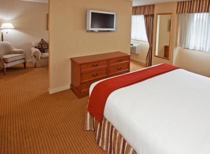 Rockville Centre Hotel - image 14