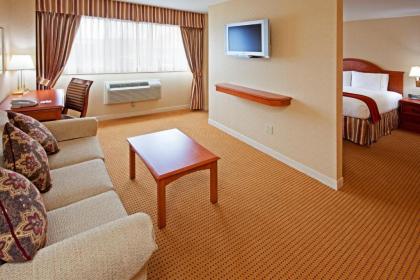 Rockville Centre Hotel - image 17