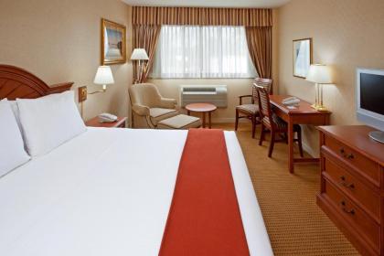 Rockville Centre Hotel - image 19