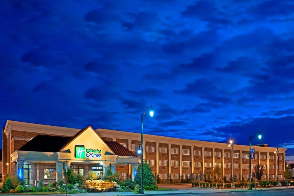 Rockville Centre Hotel - image 3