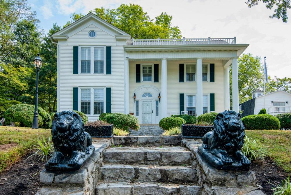 Tolley House - main image