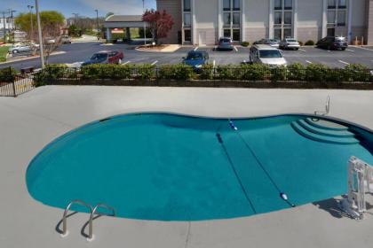 Holiday Inn Express Lynchburg an IHG Hotel - image 4