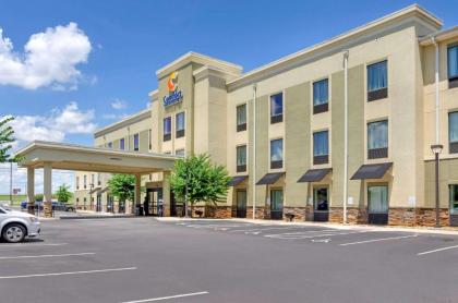 Comfort Inn  Suites Lynchburg Airport   University Area