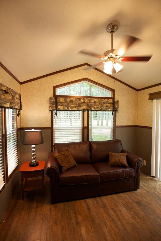 Yukon Trails Camping Resort - main image