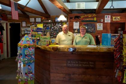 Yukon Trails Camping Resort - image 12