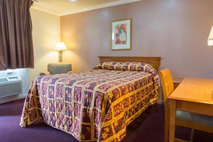 Mission Motel - image 7