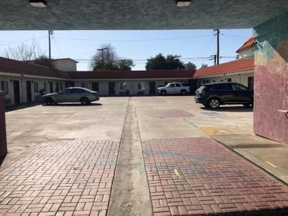 The Fly Inn Motel - image 7