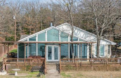 180 Degree View of Cedar Creek Lake! - image 10