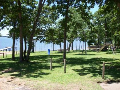 180 Degree View of Cedar Creek Lake! - image 3