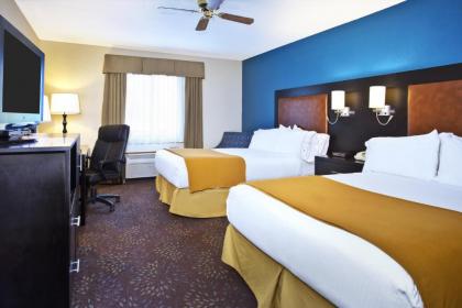 Holiday Inn Express Mackinaw City an IHG Hotel - image 16