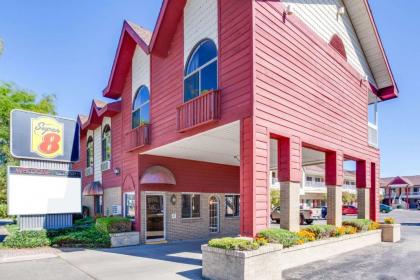 Super 8 By Wyndham Mackinaw City/beachfront Area Mackinaw City, Mi