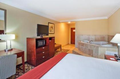 Holiday Inn Express Hotel & Suites Macon-West an IHG Hotel - image 5