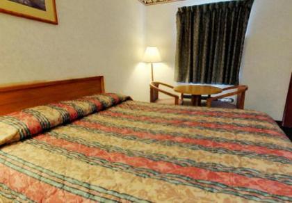 Americas Best Value Inn & Suites Macon - image 3