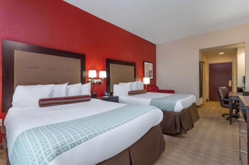 Wingate by Wyndham Macon - image 4