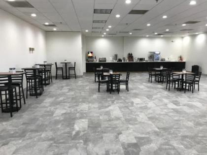Clarion Inn Macon - image 2