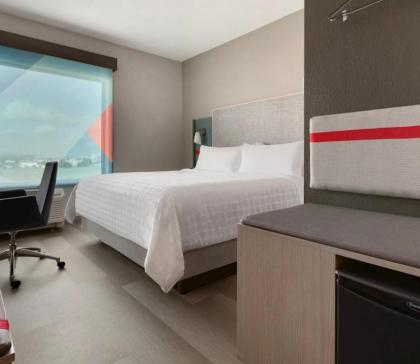 avid hotels - Macon North an IHG Hotel - image 7
