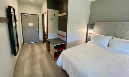 avid hotels - Macon North an IHG Hotel - image 8