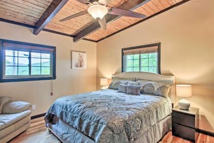Home with Sunroom - 10-Min Walk to Boulder Beach - image 11