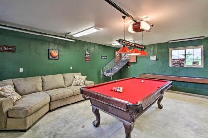 Home with Sunroom - 10-Min Walk to Boulder Beach - image 2