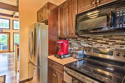 Home with Sunroom - 10-Min Walk to Boulder Beach - image 5