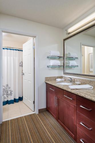 Residence Inn Madison East - image 5