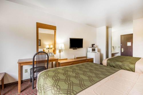 Rodeway Inn & Suites Wisconsin Madison-Northeast - image 3