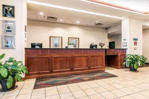 Clarion Suites at The Alliant Energy Center - image 3